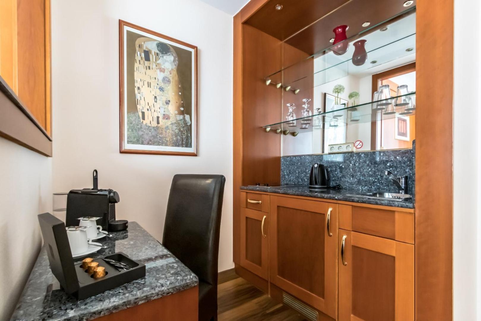 Hotel Corvinus Vienna - Newly Renovated Екстериор снимка